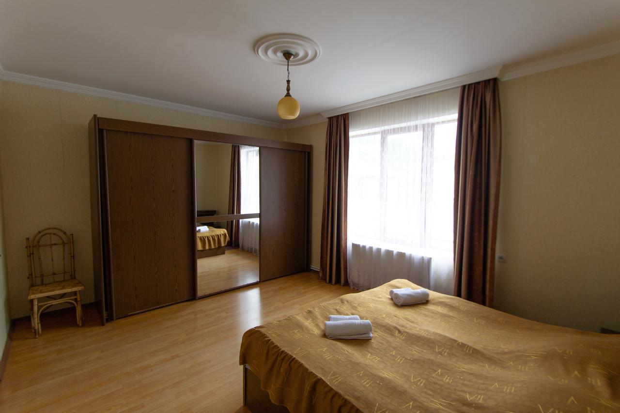 Eka&Nino Guesthouse Μέστια Εξωτερικό φωτογραφία