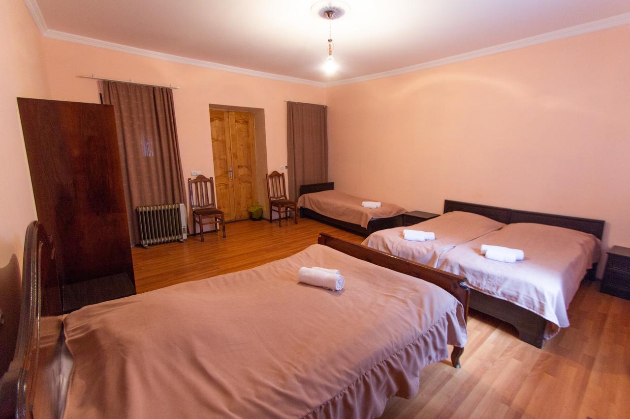 Eka&Nino Guesthouse Μέστια Εξωτερικό φωτογραφία
