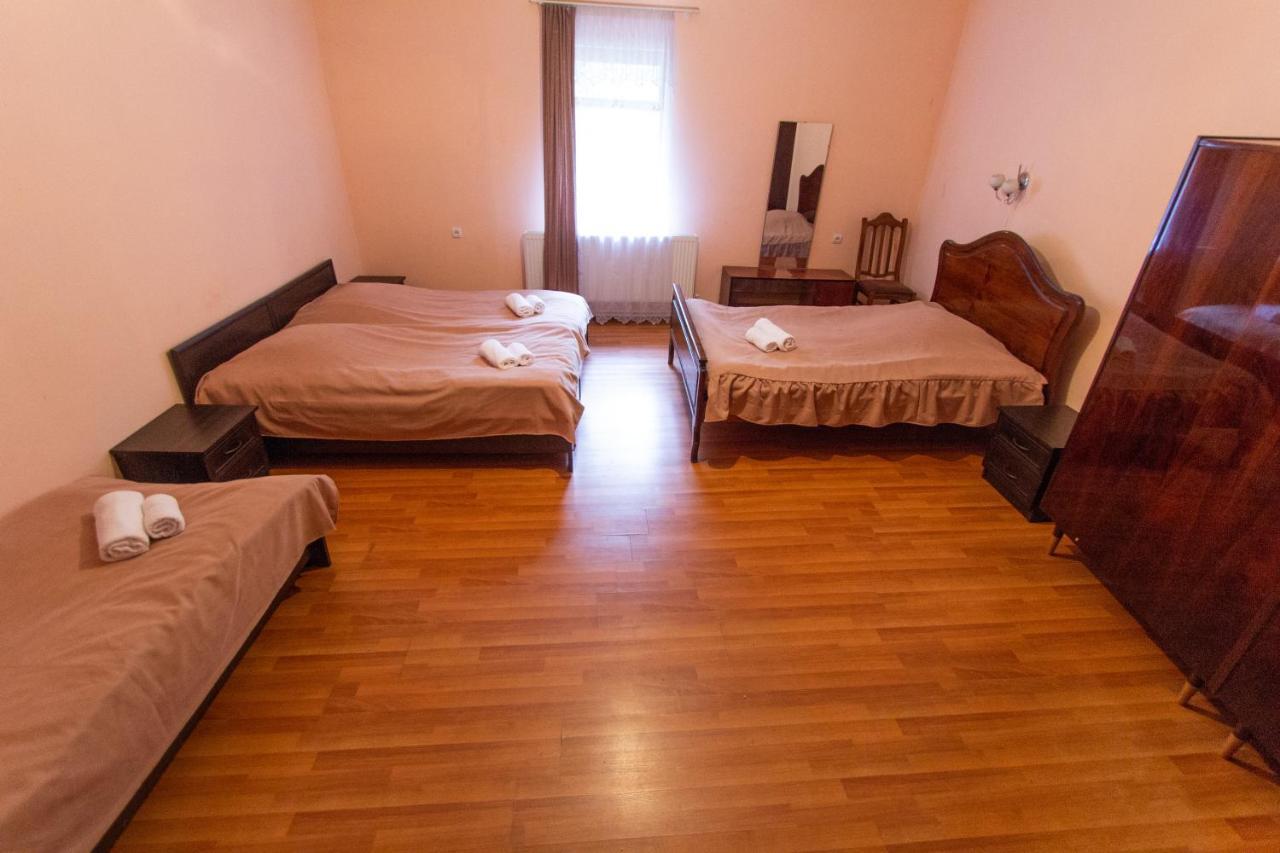 Eka&Nino Guesthouse Μέστια Εξωτερικό φωτογραφία