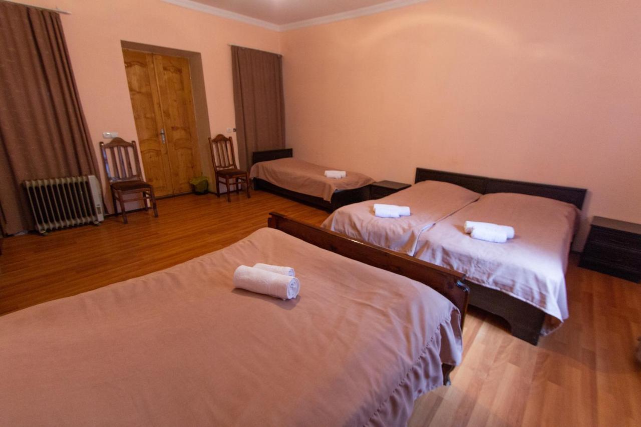 Eka&Nino Guesthouse Μέστια Εξωτερικό φωτογραφία