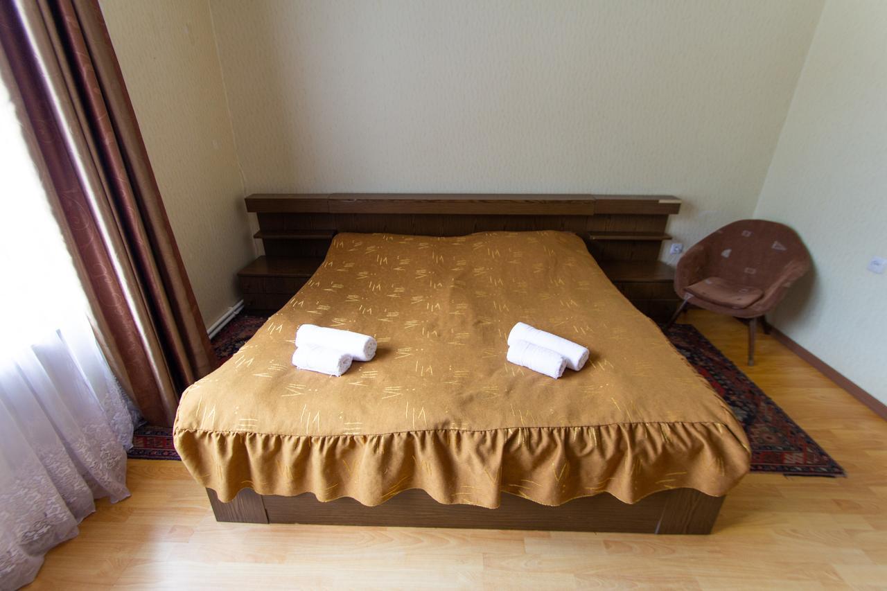 Eka&Nino Guesthouse Μέστια Εξωτερικό φωτογραφία