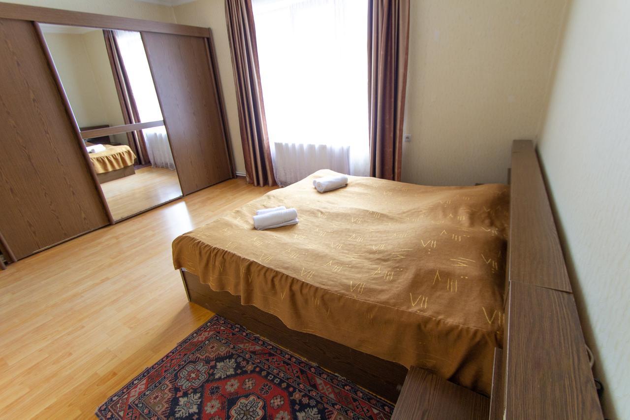 Eka&Nino Guesthouse Μέστια Εξωτερικό φωτογραφία