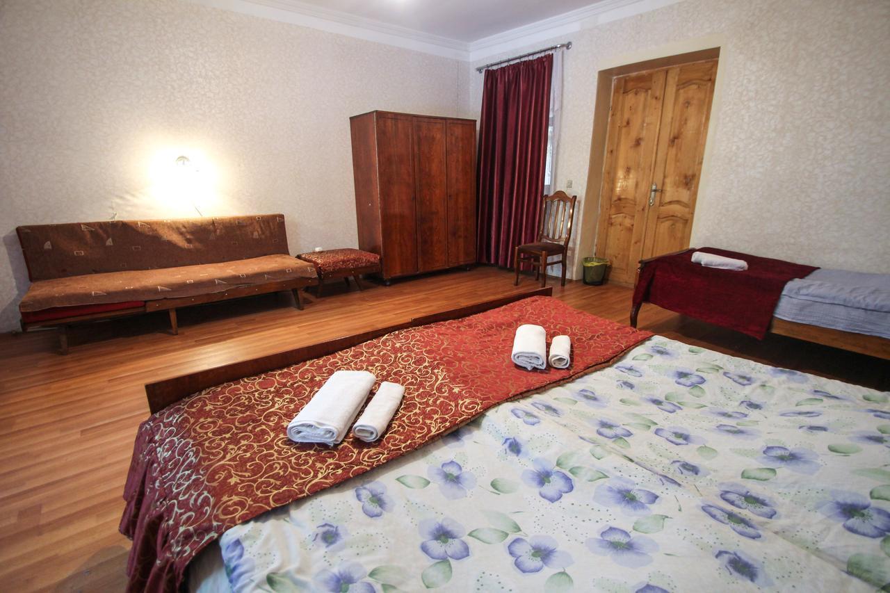 Eka&Nino Guesthouse Μέστια Εξωτερικό φωτογραφία